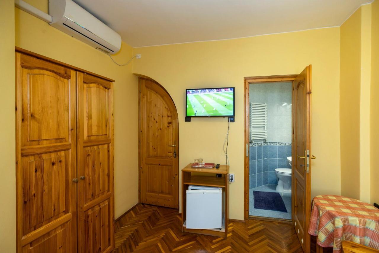 에게르 Cecey Vendeghaz B&B 외부 사진